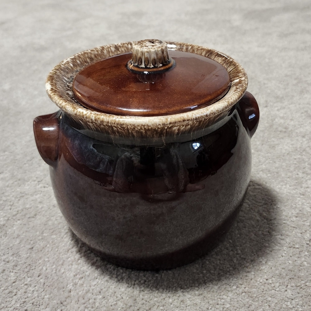 Vintage Hull Oven Proof Drip Glaze Bean Pot with Lid Made‎ In USA